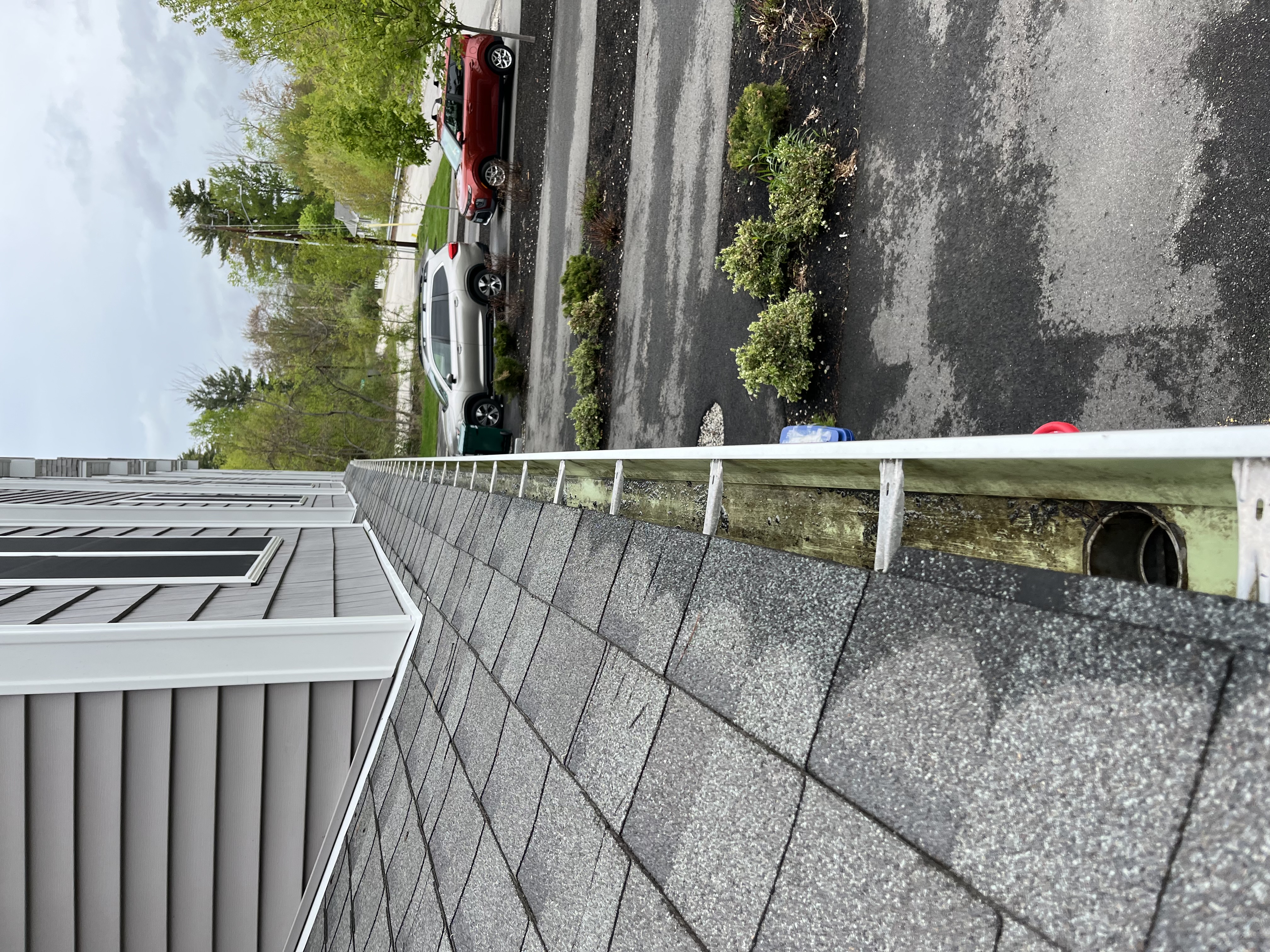 Clean, clear gutter after Canaway service